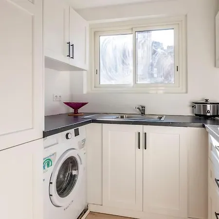 Chez Fitia T2 A Centre