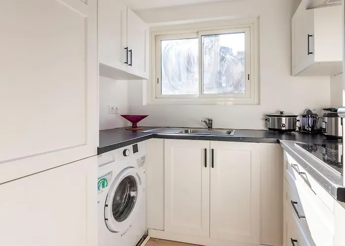 Chez Fitia T2 A Centre