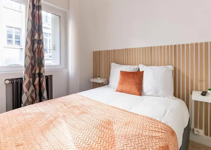 Chez Fitia T2 A Centre